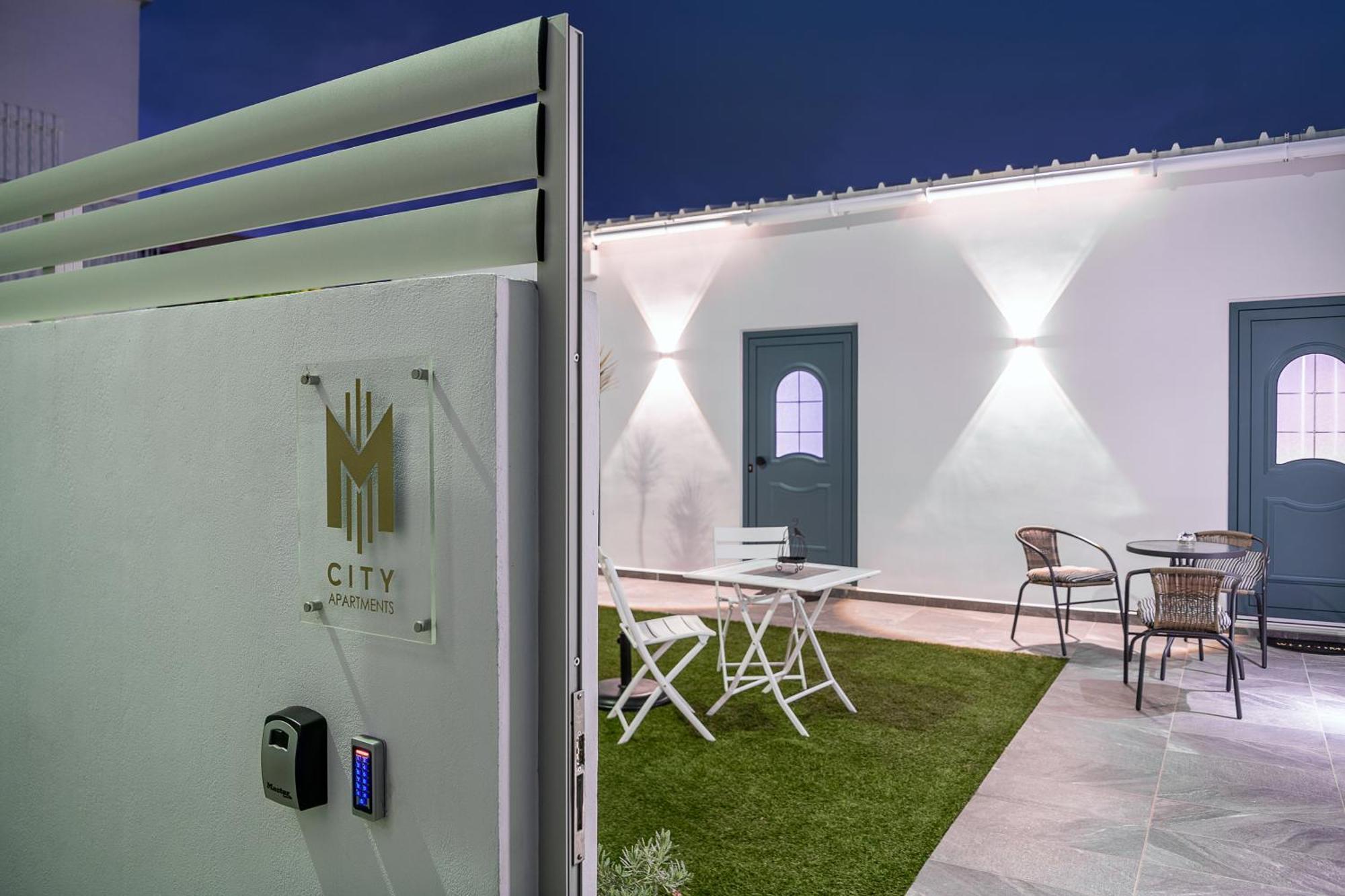 M City Apartments 100M From The Beach La Canea Exterior foto